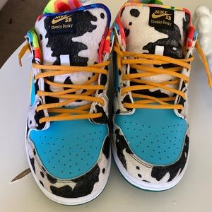 Chunky dunkys new with green, yellow and white laces